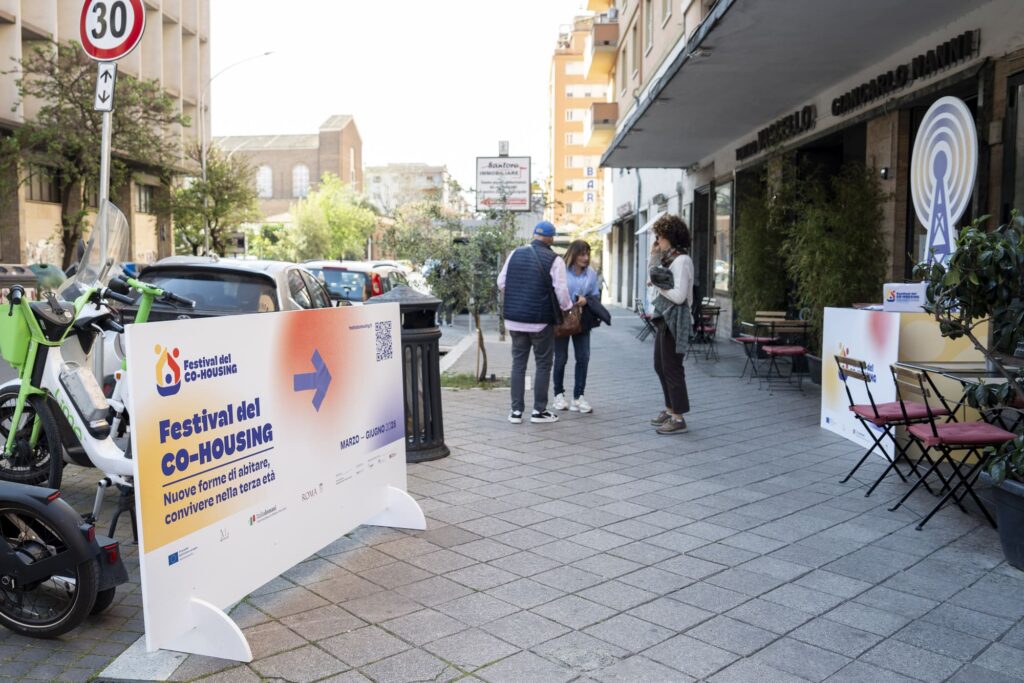 0001 Co housing teatro vascello nella pagina 18 Aprile 2026: La stagione dei legami Contro la solitudine della vita lunga 0001 Co housing teatro vascello nella pagina 18 Aprile 2026: La stagione dei legami Contro la solitudine della vita lunga